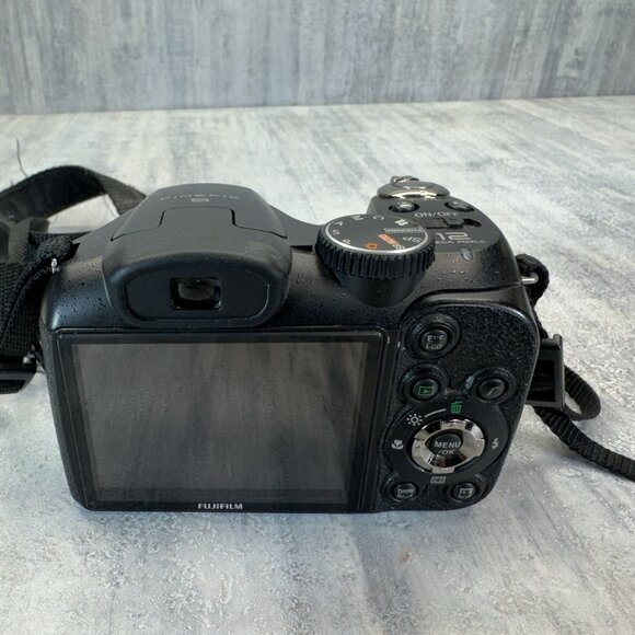 Fujifilm Finepix S1800 Digital 12 Megapixel Black Camera-TESTED - Picture 6 of 16